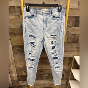 MUDD High Rise LT blue Distressed/Ripped jegging